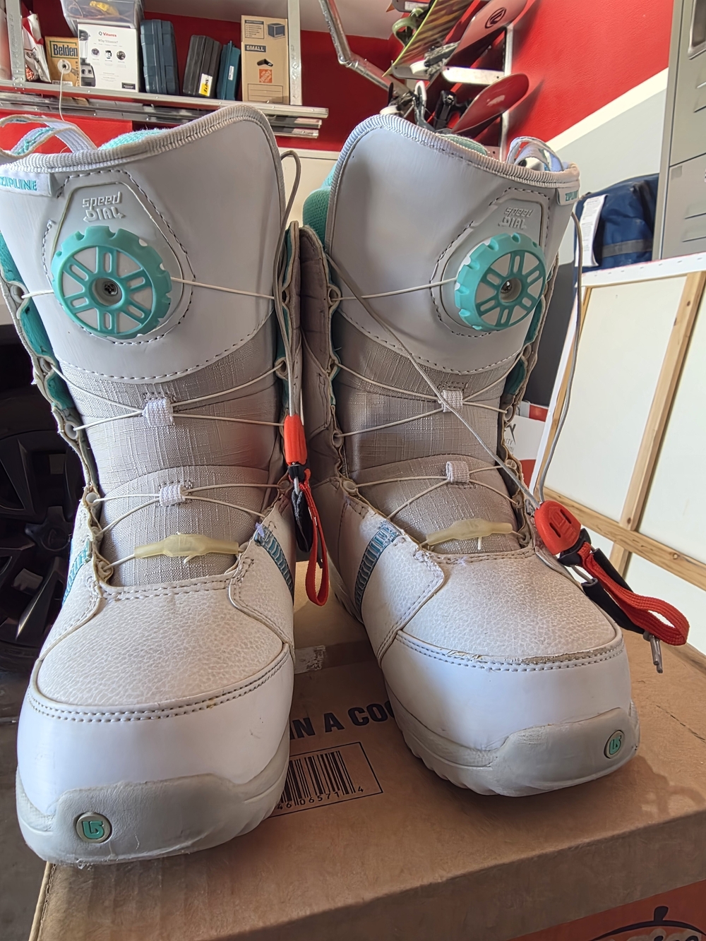 Burton Women's White Snowboard Boots with Teal Boa Dial
